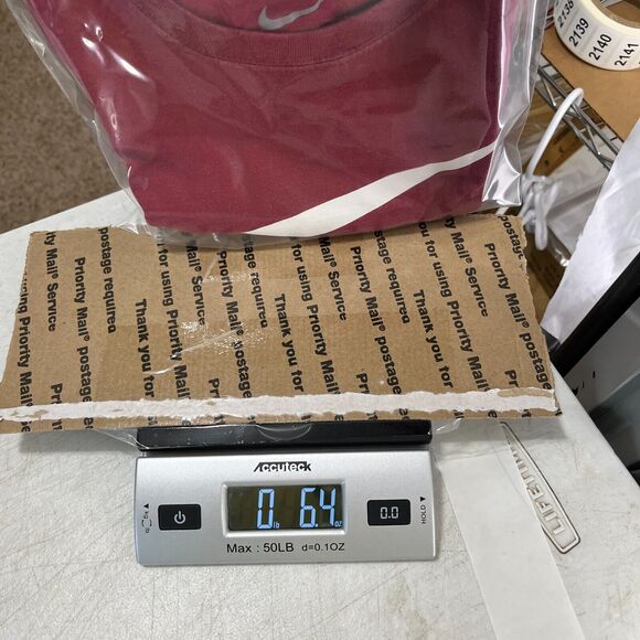 NIKE SHIRT MENS MEDIUM RED JUST DO IT SWOOSH REGUALR FIT TEE‎ COTTON SPORTS - Picture 7 of 7